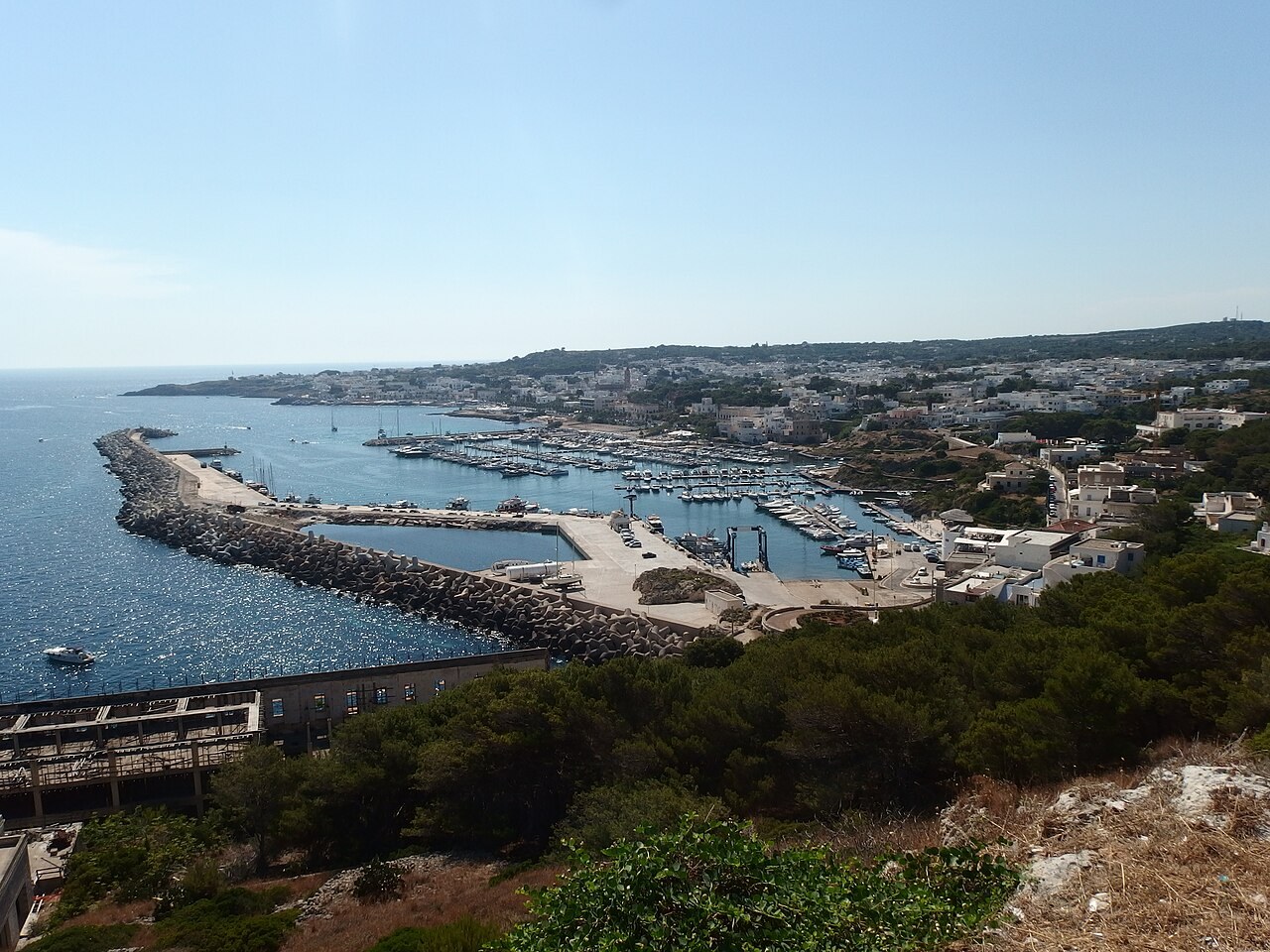 Santa Maria di Leuca, harbour and coastline